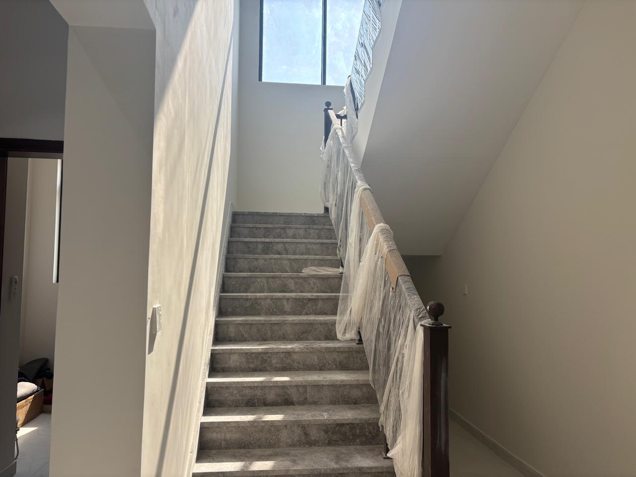 Independent 5BR Villa – Tilal City